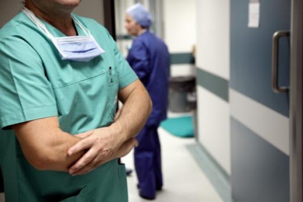 Τέσσερις ιδιώτες ιατροί στην μάχη κατά του κορωνοϊού στο Νοσοκομείο Τρικάλων 